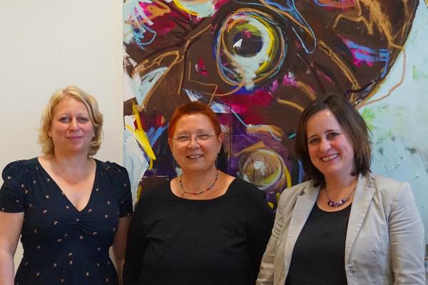 Neues Team im UCW-Vorstand (v.l.n.r.): Nicole Ludwig MdA (Bündnis 90/Die Grünen), Vera Kätsch und Franziska Becker MdA (SPD)
