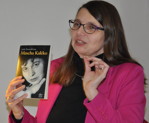 Jutta Rosenkranz liest über Mascha Kaléko (Foto: W. Daubner). 